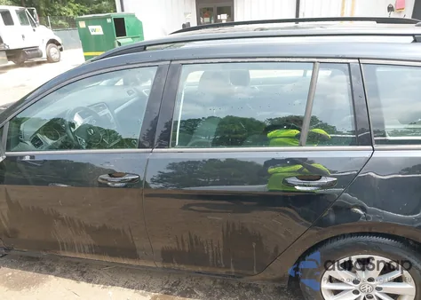 2016 Volkswagen Golf Sportwagen Tsi S 4-Door from USA, damaged, VIN 3VWA17AU9GM513845